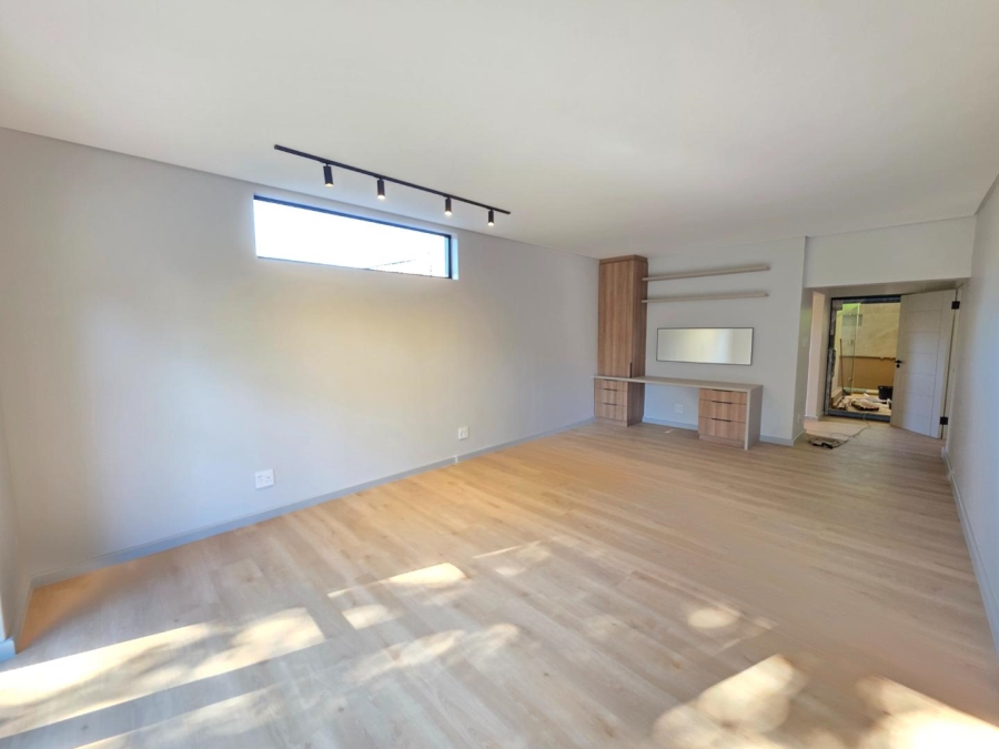 6 Bedroom Property for Sale in Die Boord Western Cape